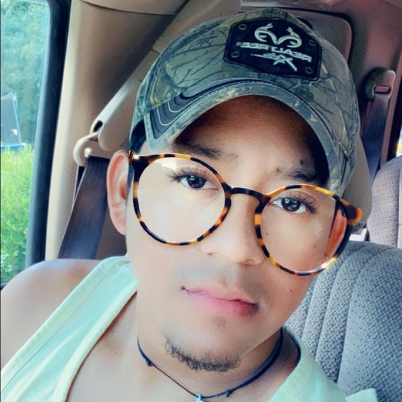 Meet your Posher, Alexander - Picture 1 of 1